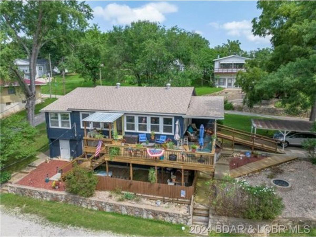 Picture of Home For Sale in Gravois Mills, Missouri, United States