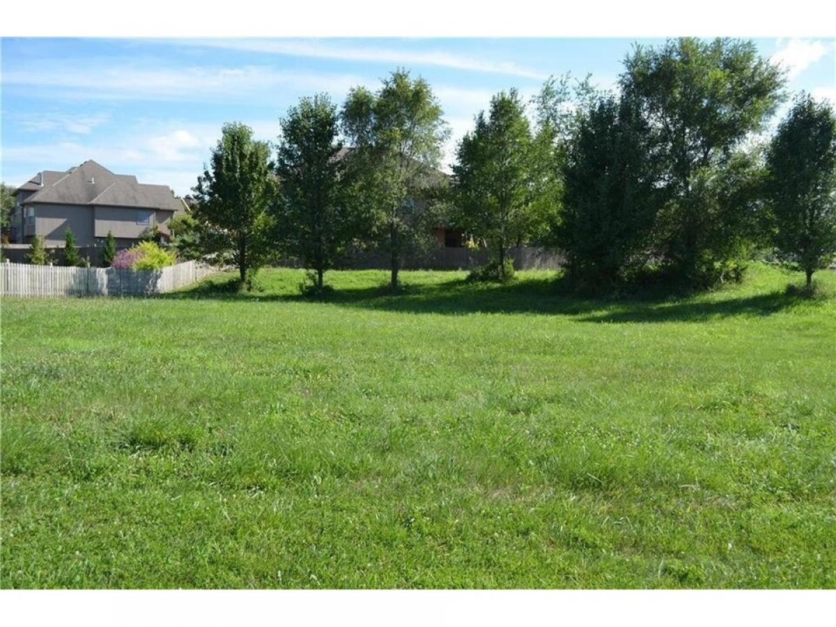 Picture of Residential Land For Sale in Kansas City, Missouri, United States