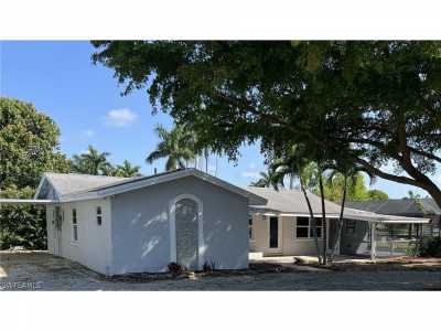 Home For Sale in North Fort Myers, Florida