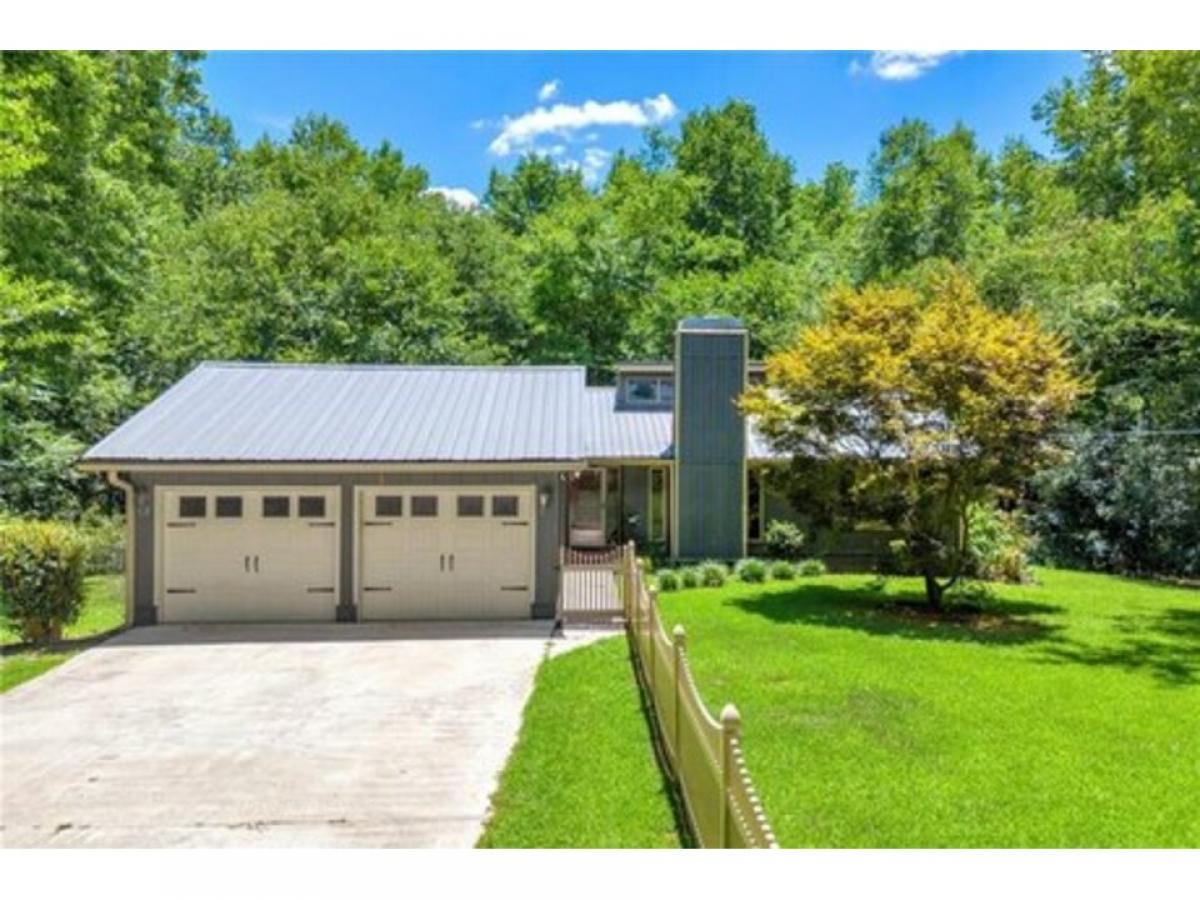 Picture of Home For Sale in Winterville, Georgia, United States