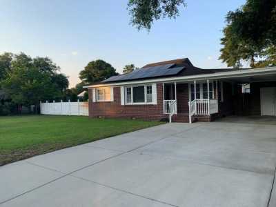 Home For Sale in North Charleston, South Carolina