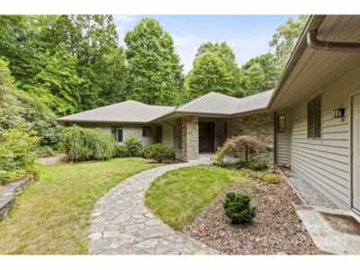 Home For Sale in Flat Rock, North Carolina