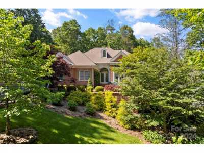 Home For Sale in Flat Rock, North Carolina