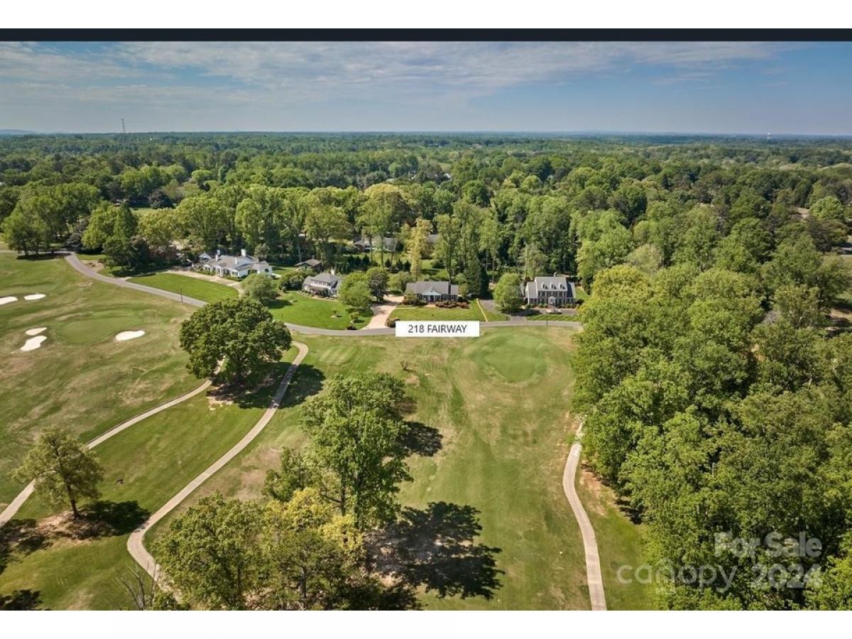 Picture of Home For Sale in Shelby, North Carolina, United States