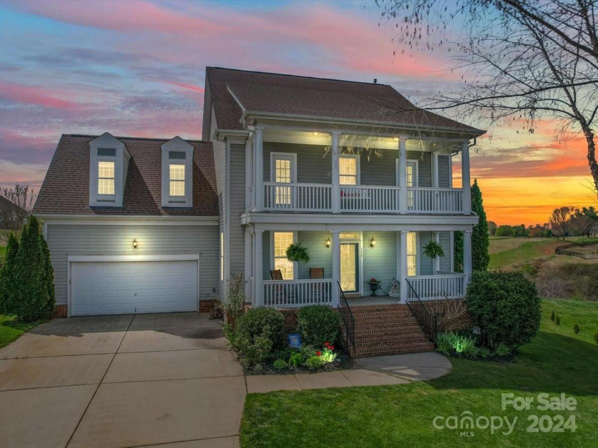 Picture of Home For Sale in Statesville, North Carolina, United States