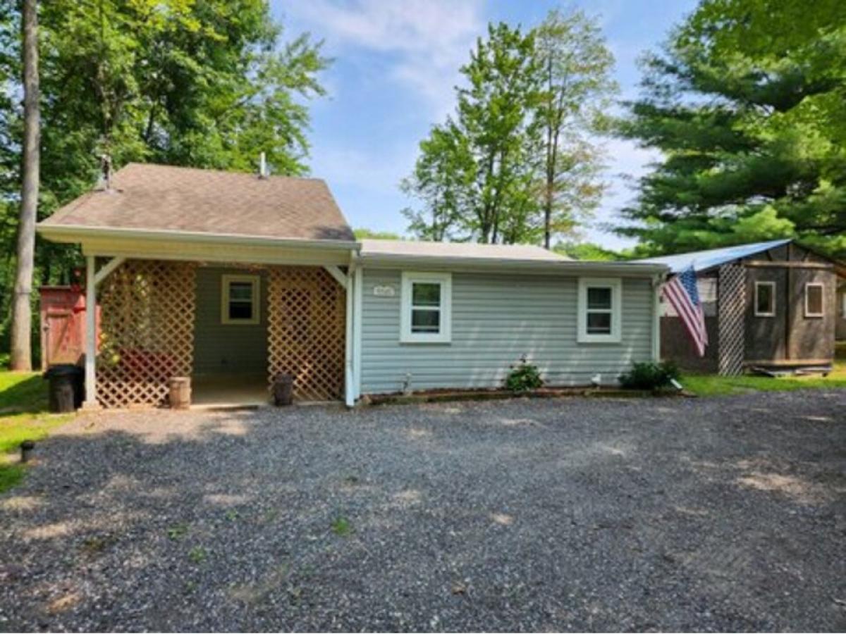 Picture of Home For Sale in Lake, Michigan, United States