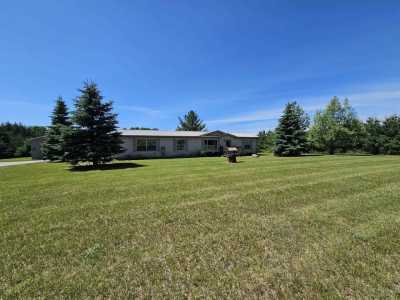 Home For Sale in Harrison, Michigan