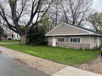 Home For Sale in Harrison, Michigan