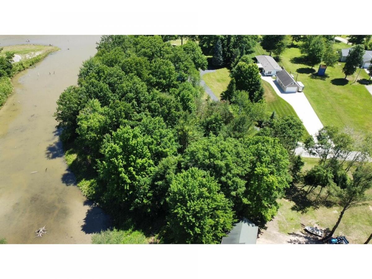 Picture of Residential Land For Sale in Gladwin, Michigan, United States