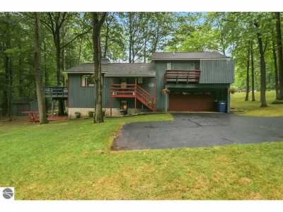 Home For Sale in Traverse City, Michigan