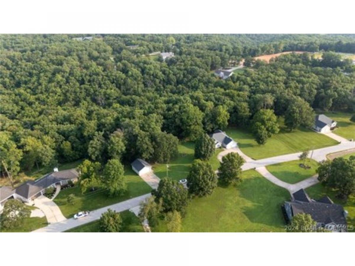 Picture of Home For Sale in Linn Creek, Missouri, United States