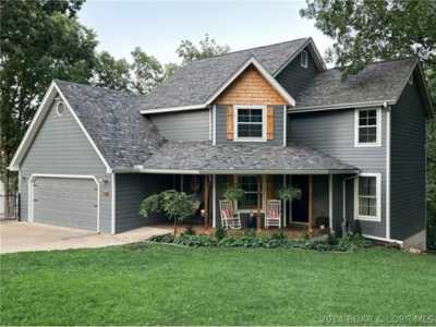 Home For Sale in Linn Creek, Missouri