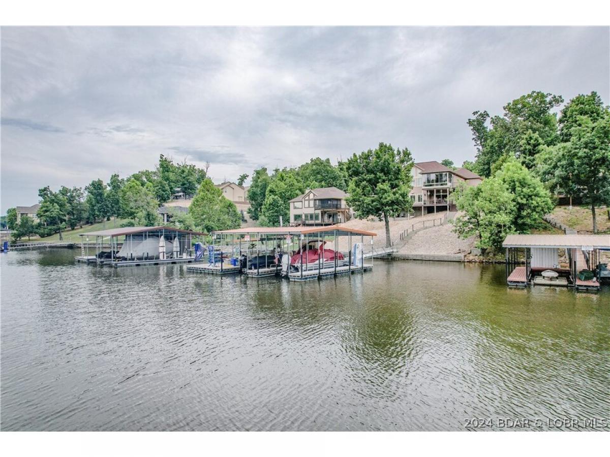 Picture of Home For Sale in Linn Creek, Missouri, United States