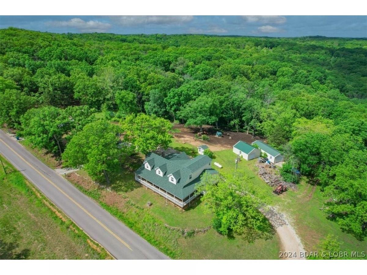 Picture of Home For Sale in Camdenton, Missouri, United States