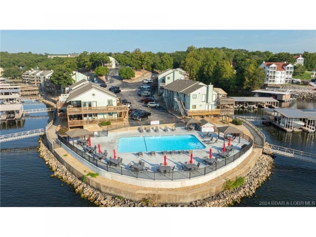 Picture of Home For Sale in Lake Ozark, Missouri, United States