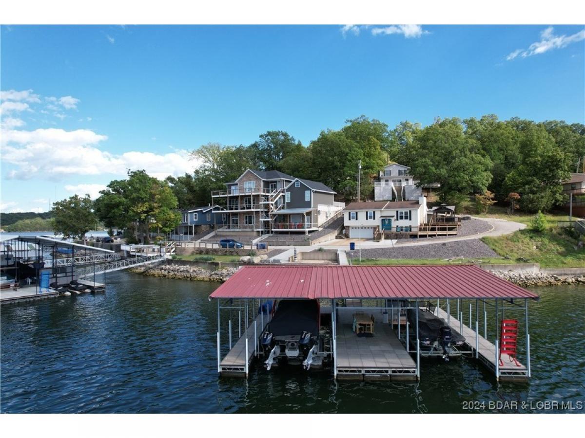 Picture of Home For Sale in Lake Ozark, Missouri, United States