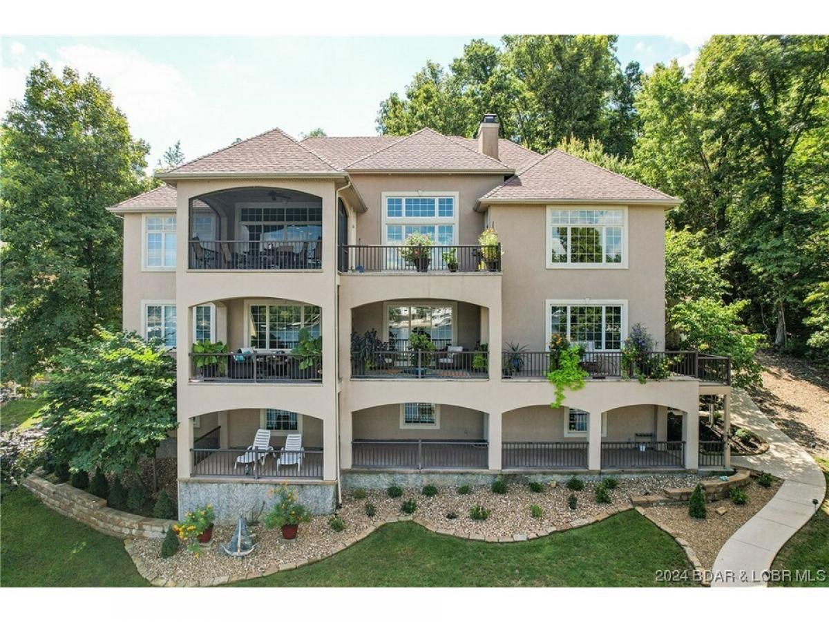 Picture of Home For Sale in Lake Ozark, Missouri, United States