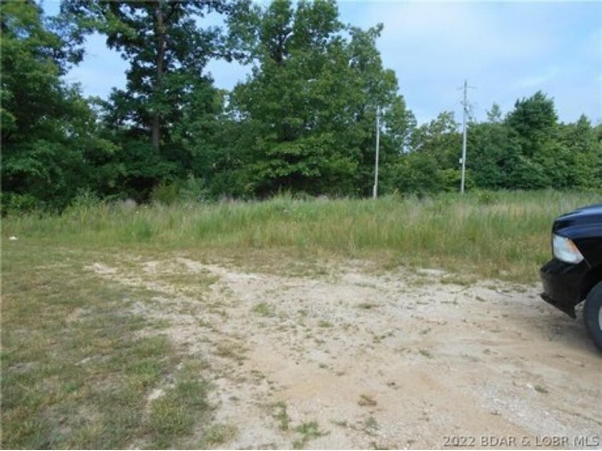 Picture of Residential Land For Sale in Sunrise Beach, Missouri, United States