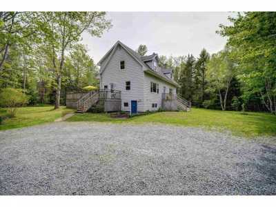 Home For Sale in Fall River, Canada