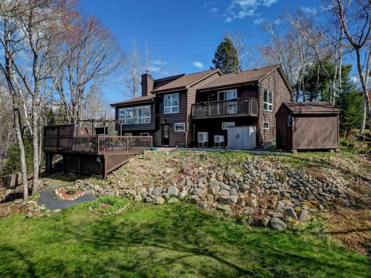 Picture of Home For Sale in Stillwater Lake, Nova Scotia, Canada