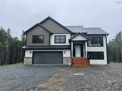 Home For Sale in Middle Sackville, Canada