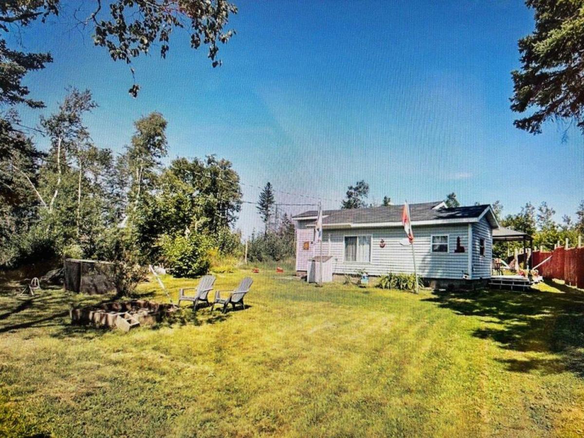 Picture of Home For Sale in Tidnish Bridge, Nova Scotia, Canada