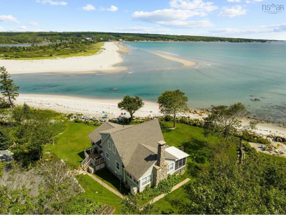 Picture of Home For Sale in Port Mouton, Nova Scotia, Canada