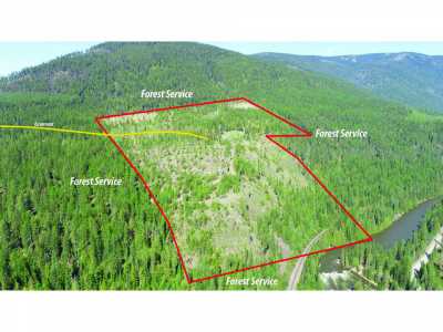 Home For Sale in Bonners Ferry, Idaho