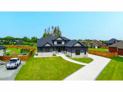 Home For Sale in Clarington, Canada