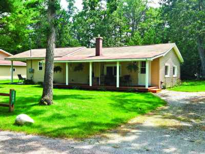 Home For Sale in Oscoda, Michigan