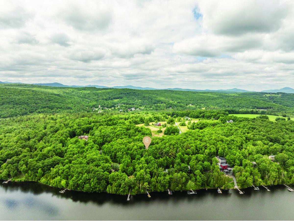 Picture of Home For Sale in Stanstead, Quebec, Canada