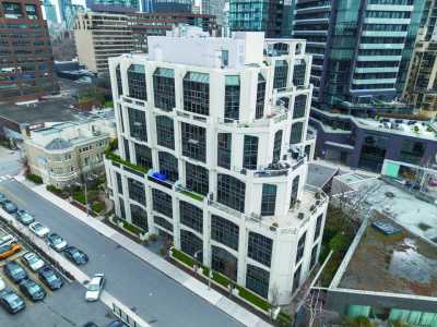 Condo For Sale in Toronto, Canada