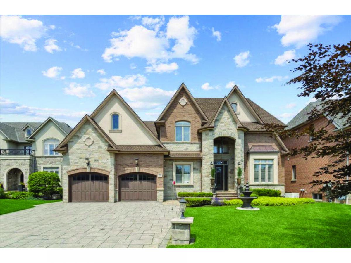 Picture of Home For Sale in Stoney Creek, Ontario, Canada