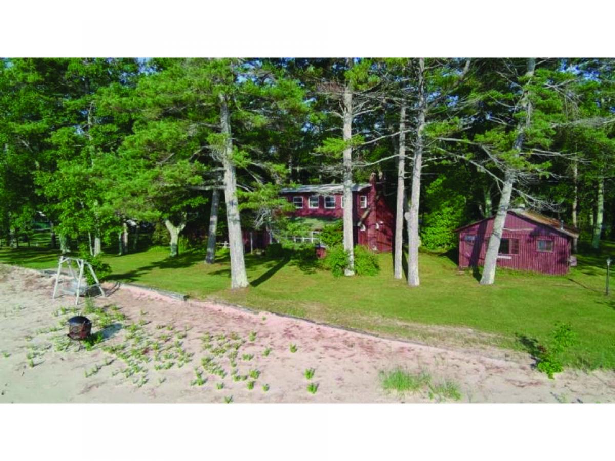 Picture of Home For Sale in Greenbush, Michigan, United States