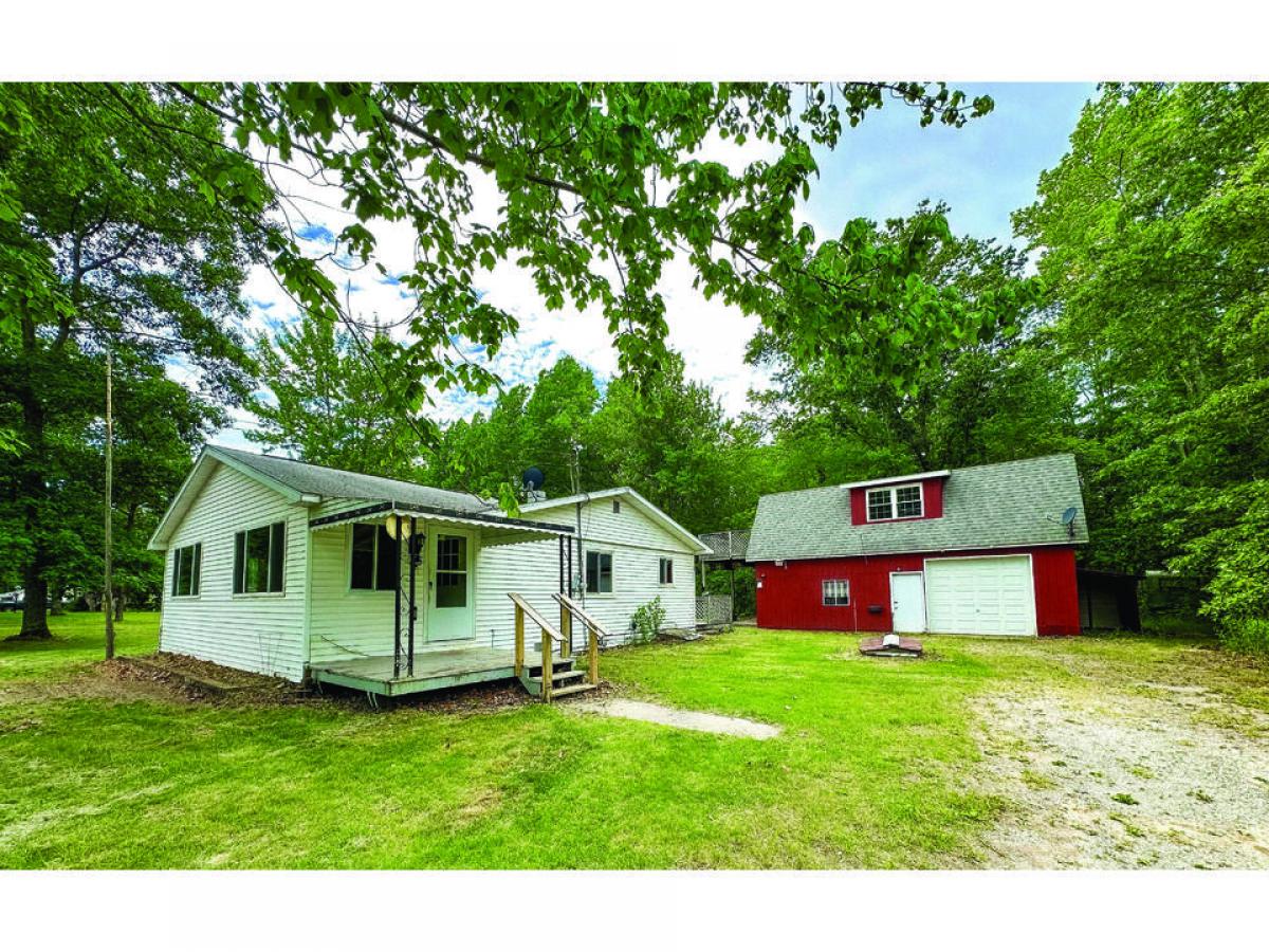 Picture of Home For Sale in Barton City, Michigan, United States