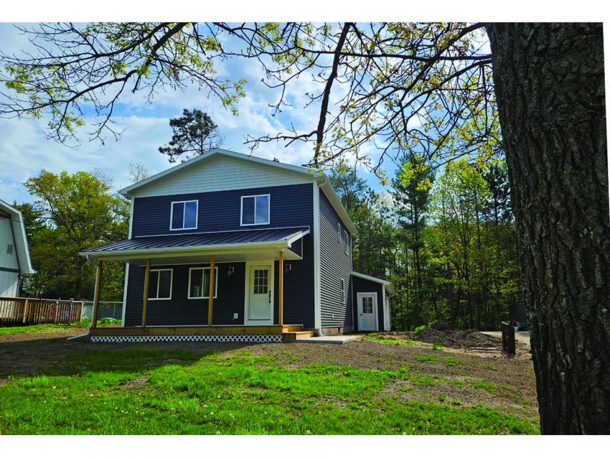 Picture of Home For Sale in Oscoda, Michigan, United States