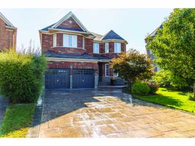 Home For Sale in Mississauga, Canada