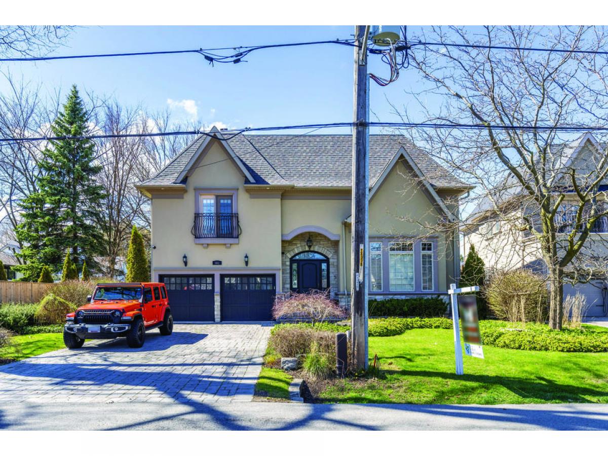 Picture of Home For Sale in Mississauga, Ontario, Canada