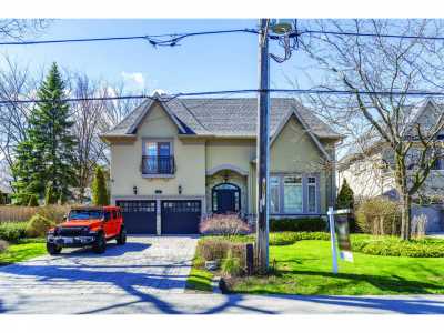 Home For Sale in Mississauga, Canada