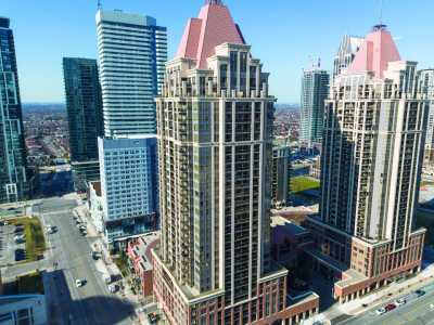 Condo For Sale in Mississauga, Canada