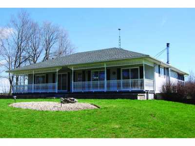 Home For Sale in Minto Twp, Canada