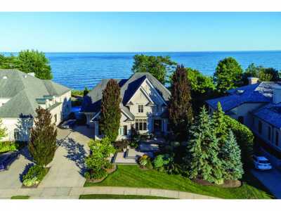 Home For Sale in Oakville, Canada