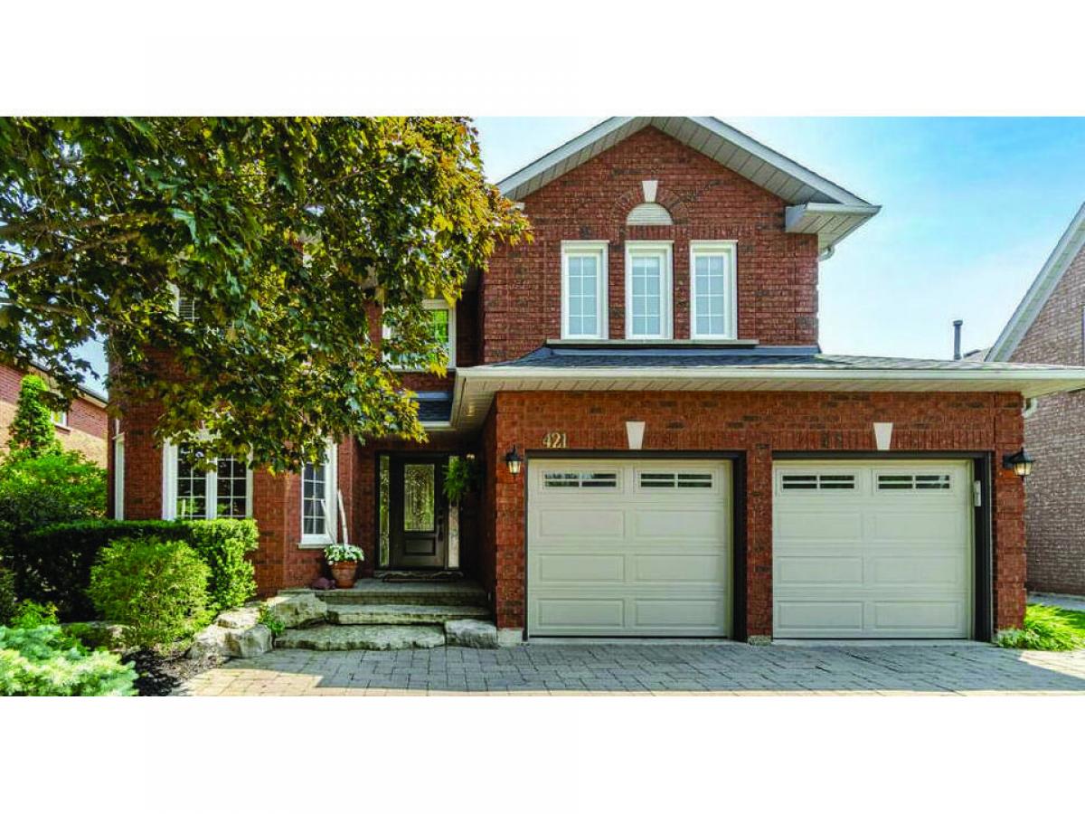 Picture of Home For Sale in Oakville, Ontario, Canada