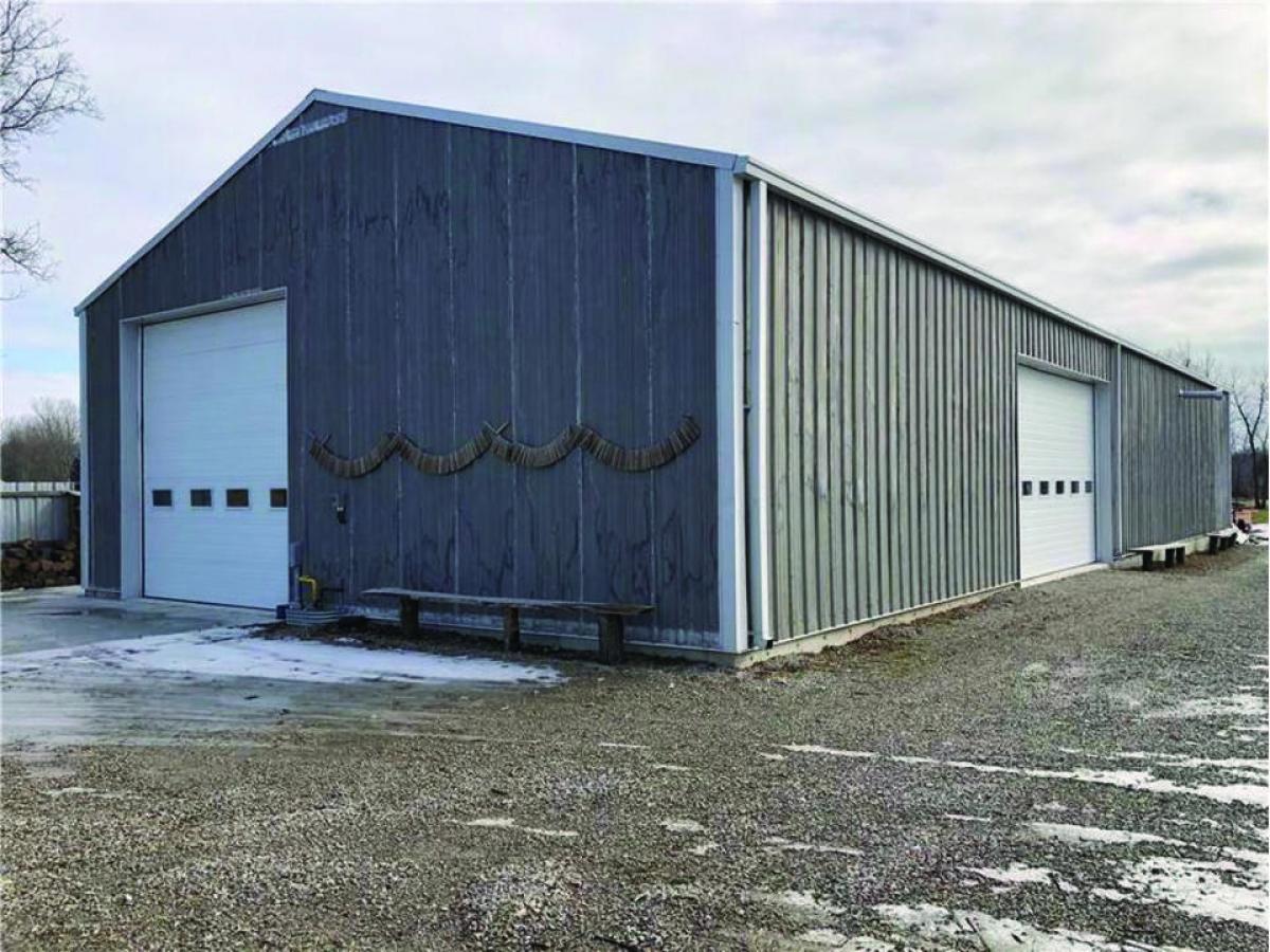 Picture of Commercial Building For Sale in Dunnville, Ontario, Canada