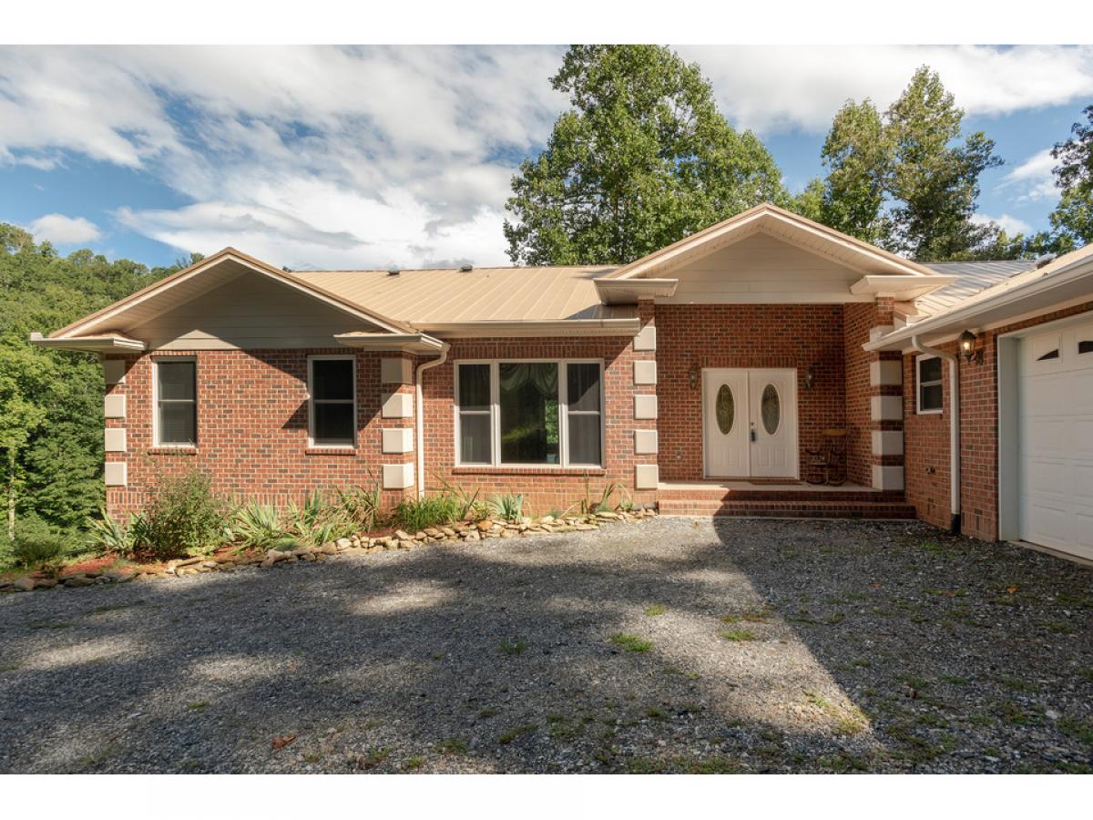 Picture of Home For Sale in Flat Rock, North Carolina, United States