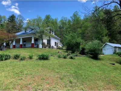 Home For Sale in Zirconia, North Carolina