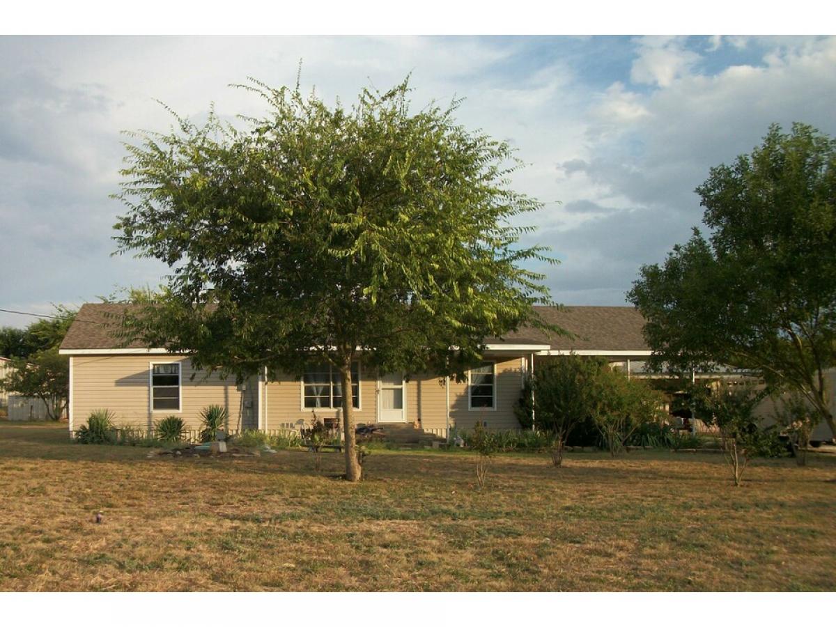 Picture of Home For Sale in Lorena, Texas, United States