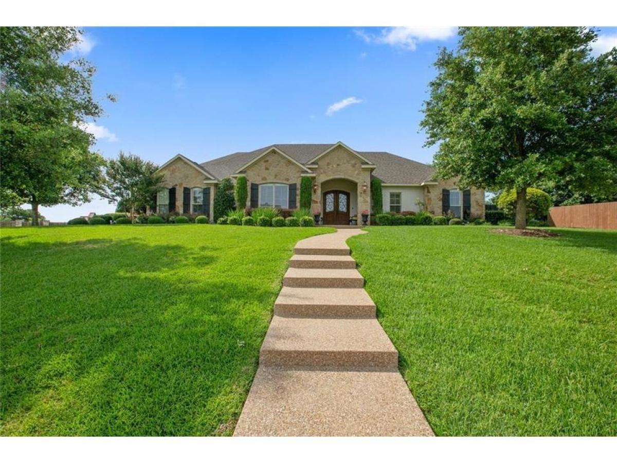 Picture of Home For Sale in McGregor, Texas, United States