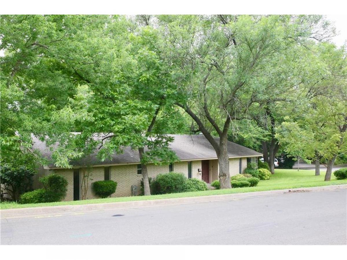 Picture of Home For Sale in Woodway, Texas, United States