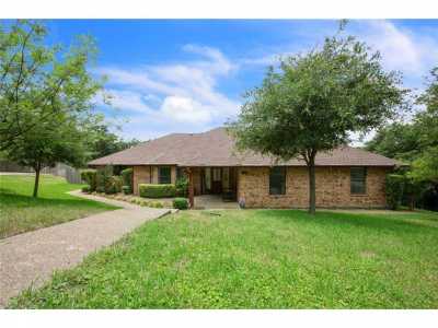 Home For Sale in Woodway, Texas